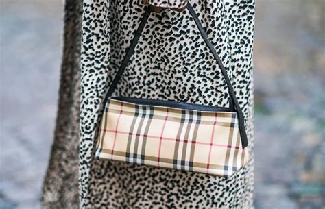 fake burberry clutch|burberry crossbody clutch bag.